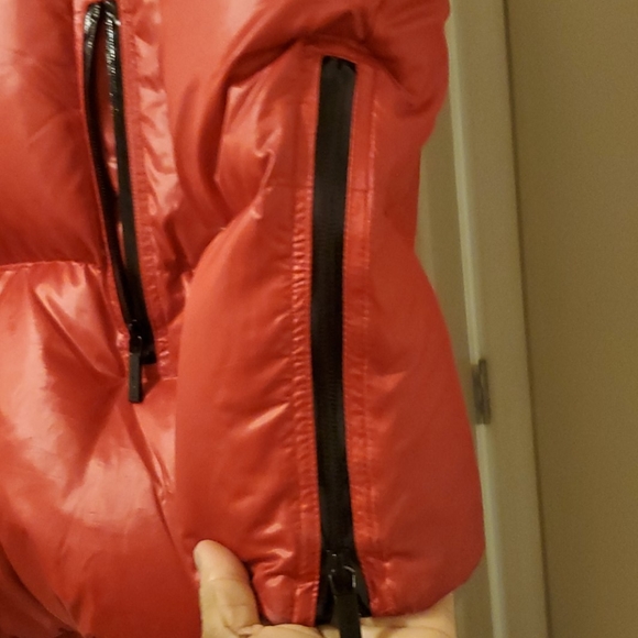 Coat - Picture 7 of 8